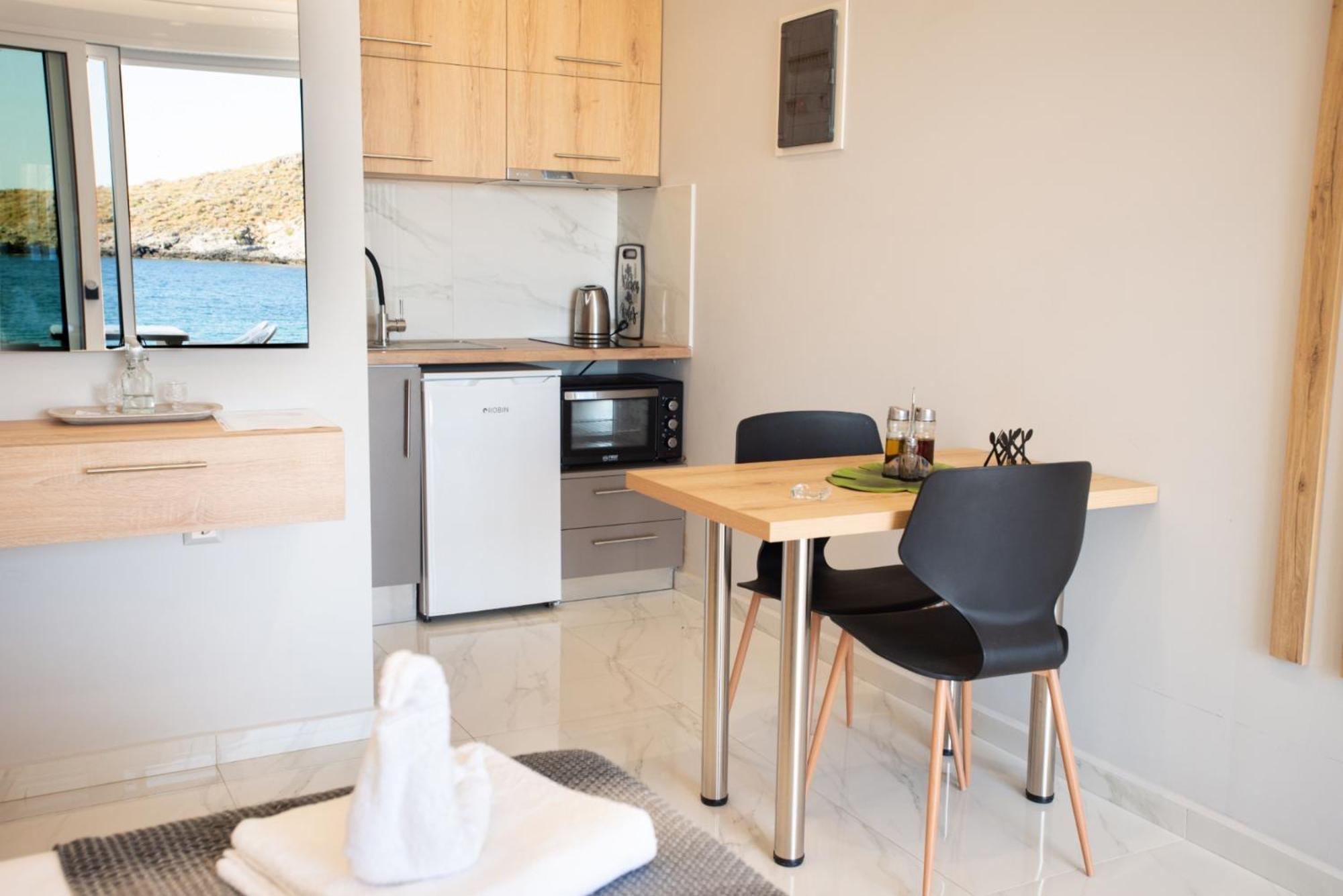 Beachfront Studio Kyma West ~ Crete'S Hidden Gem カリ・リメネス エクステリア 写真